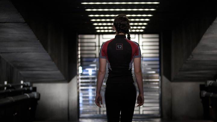 The Hunger Games – Jennifer Lawrence Back Pose